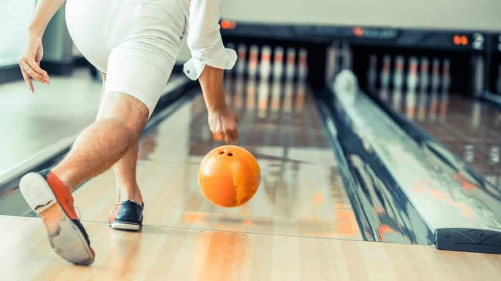Cranker, Tweener, or Stroker Which One Are You? Clever Bowling